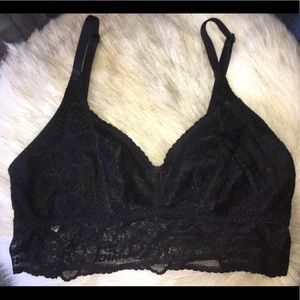 Victoria’s Secret Pink lace bralette